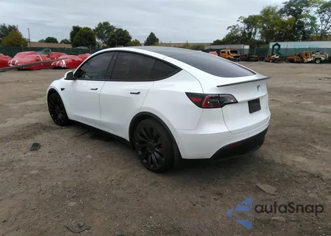 2022 Tesla Model Y Performance Dual Motor All-Wheel Drive from USA, damaged, VIN 7SAYGDEF0NF373523